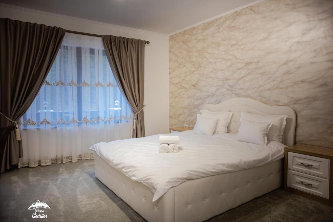 Piatra Codrilor Hotel ดอร์นาอารินี ภายนอก รูปภาพ